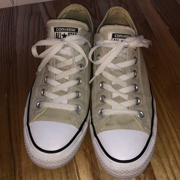 Converse - Picture 2 of 3